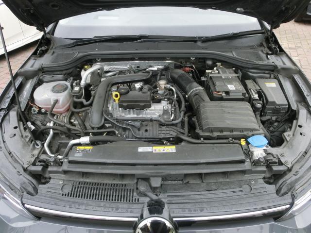 0703477A30260423W00317.jpg