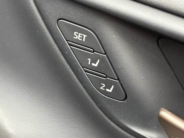 0208369A20261025D00309.jpg