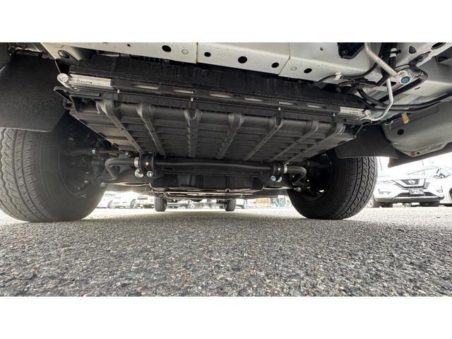 0709218A30260209W00212.jpg