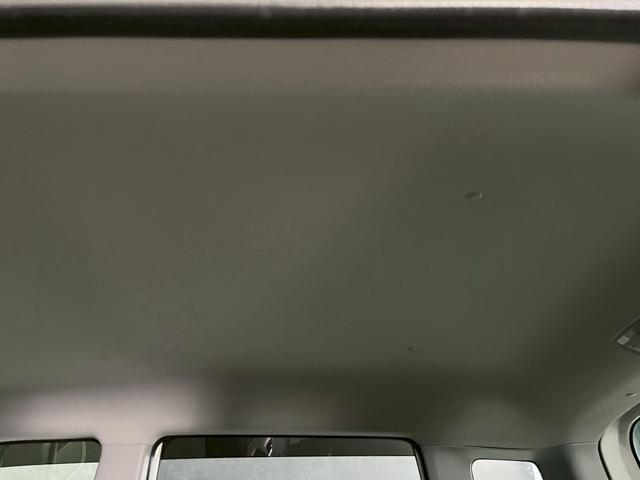 0710163A30260423W00111.jpg