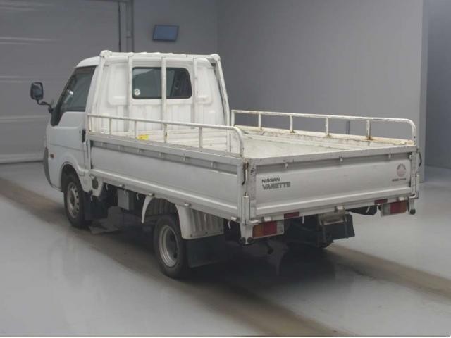 26969101_carP_l_15.jpg