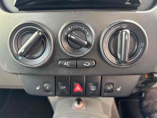 0940051A30260423W00310.jpg