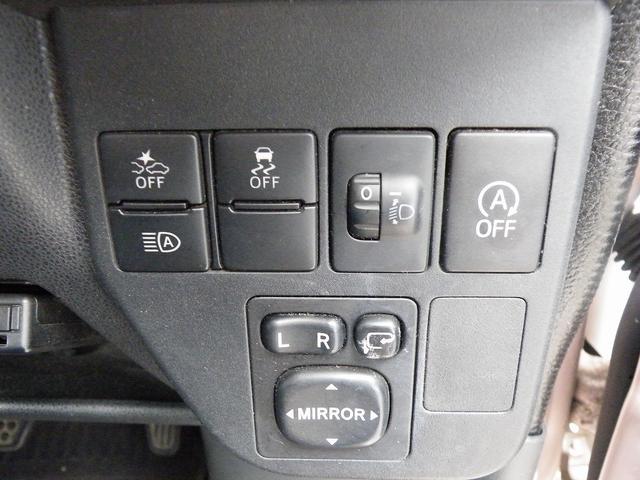 1001999A30260526W00207.jpg