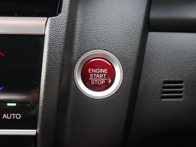 0509625A30260727W00817.jpg