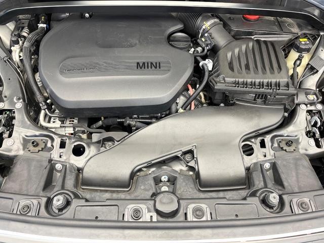 26105767_carP_l_20.jpg