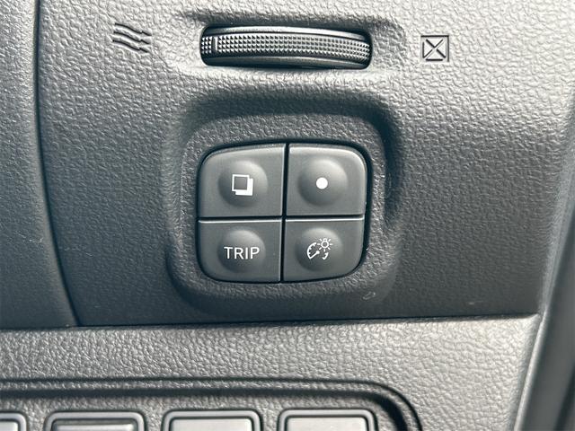 0804292A30260312W00108.jpg