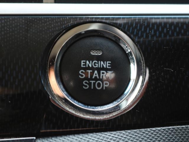 0509625A30260802W00817.jpg