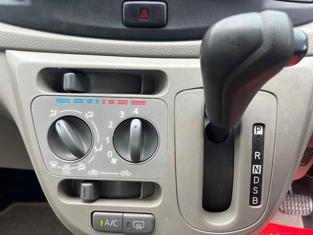 0506633A30260823W00317.jpg