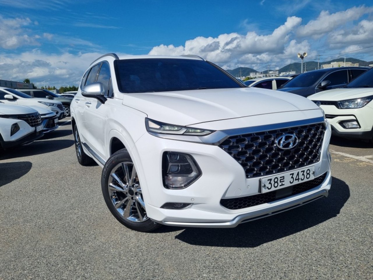 2019 Hyundai Santa, photo 1 of 1