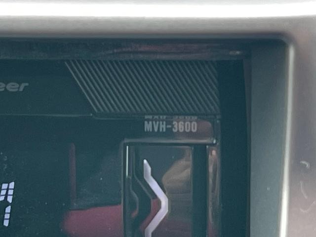 0209410A30260918W00113.jpg