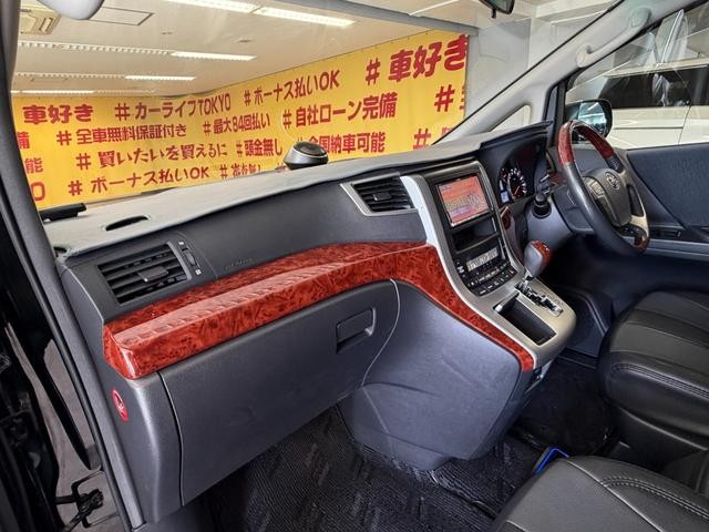 0520259A30260810W00209.jpg