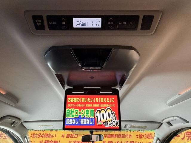 0520259A30260810W00215.jpg