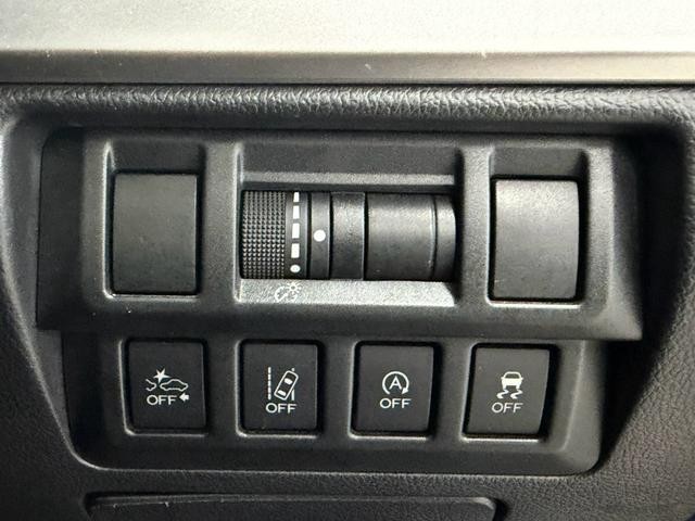 0503612A30260919W00713.jpg