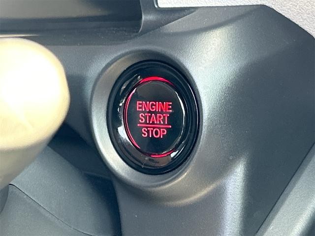 0403499A30260721W01208.jpg