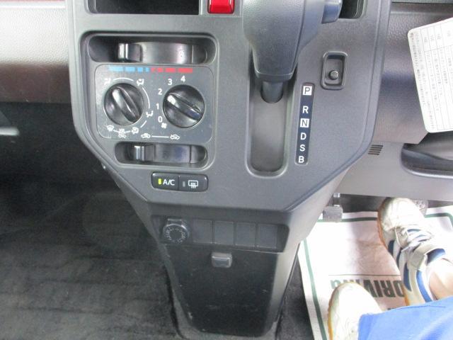 0540011A30260615W00204.jpg