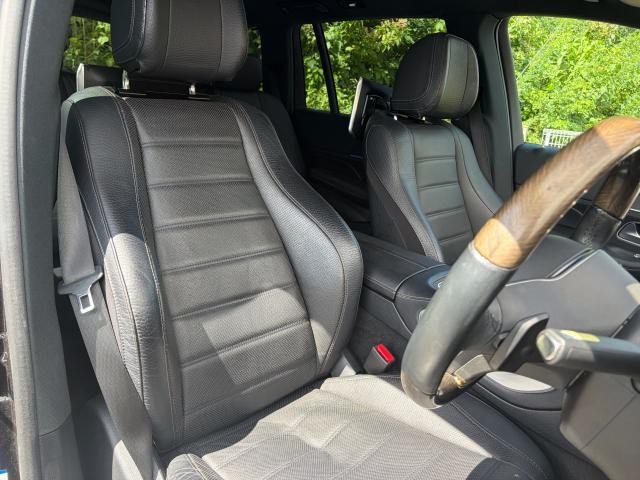 26120675_carP_l_9.jpg