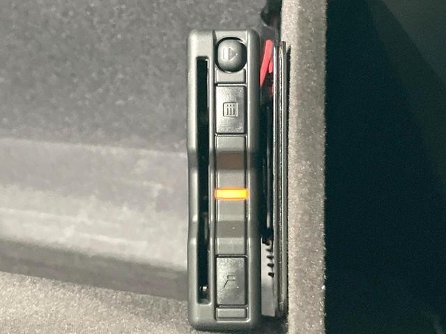 26105962_carP_l_17.jpg