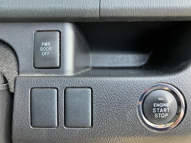 0840322A30260901W00204.jpg