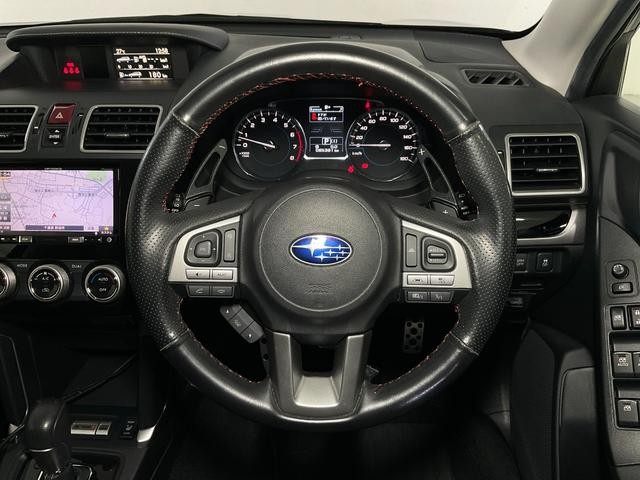0504839A30261013W00413.jpg
