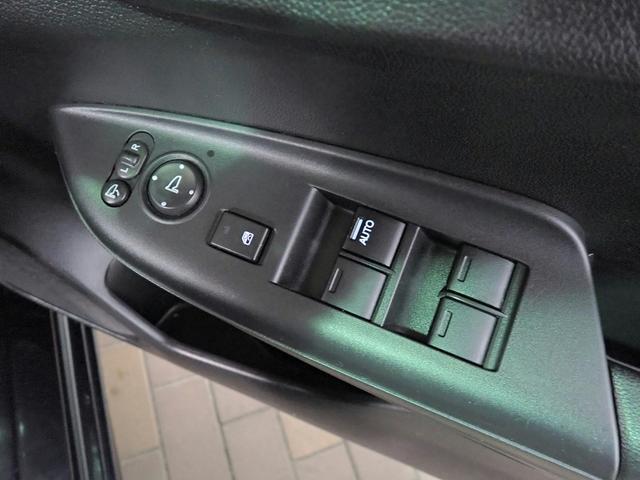 0201190A30260601W00113.jpg