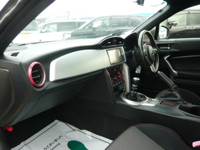 0500692A30260719W00201.jpg