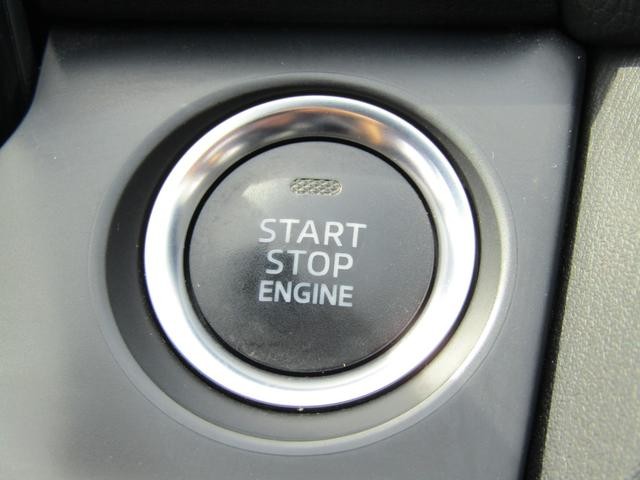 0403558A30260518W00417.jpg