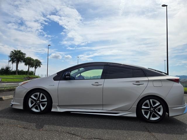 1120002A30260905W00116.jpg