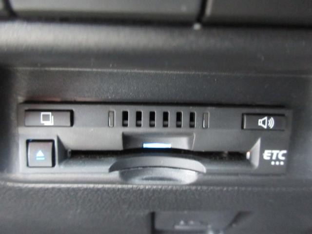 0541410A30260722W00411.jpg