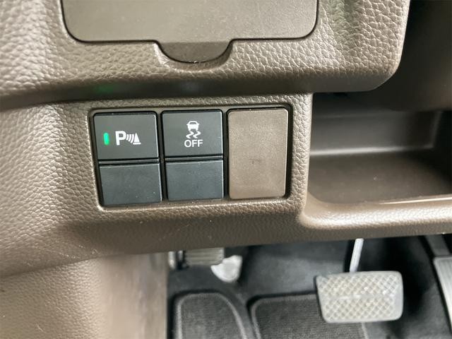 0202095A30260911W00212.jpg