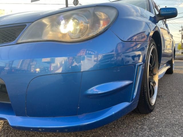 0205027A30260907W00217.jpg