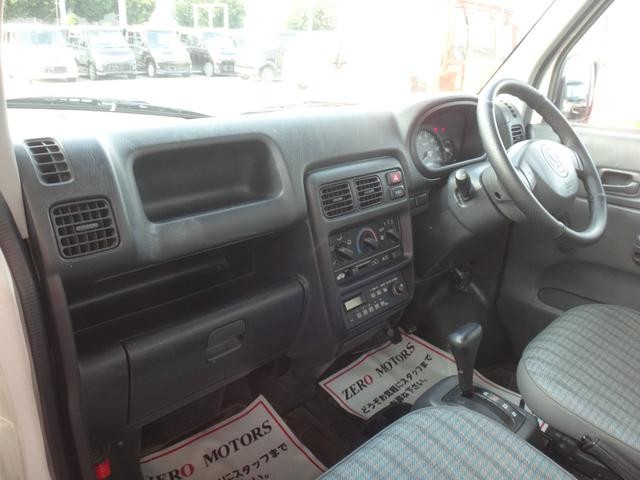 0509025A30260821W00204.jpg