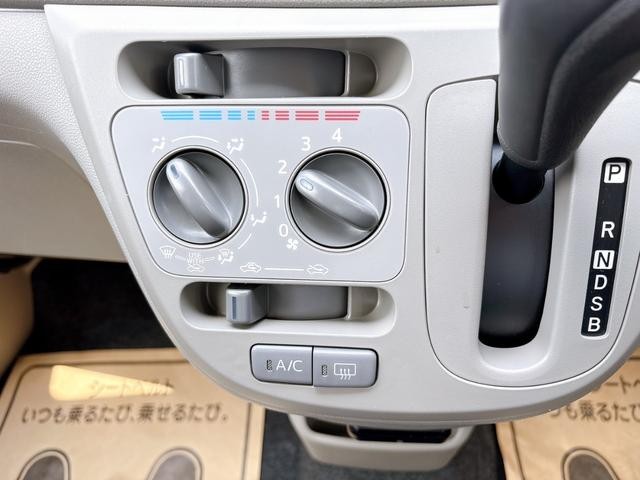 0203922A30260705W00417.jpg