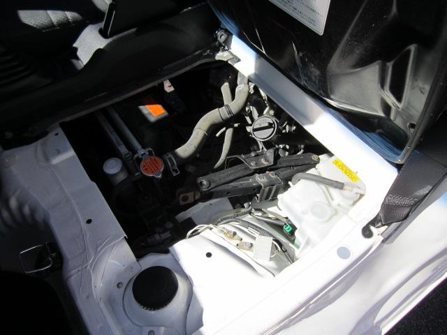 0201164A30261007W00113.jpg