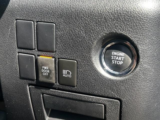 0500068A30261012W00219.jpg
