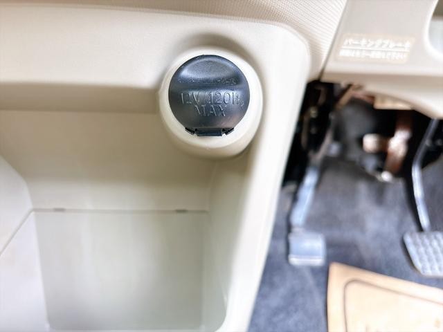 0203922A30260905W00217.jpg