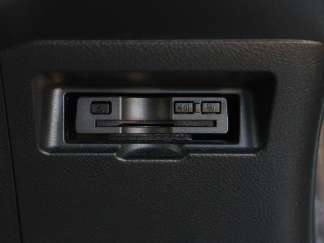0300150A30260918W00217.jpg