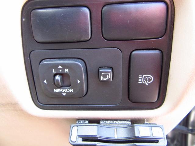 1200471A30260516W00115.jpg