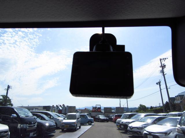 1200471A30260516W00318.jpg