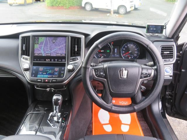 0500021A30260829W00305.jpg