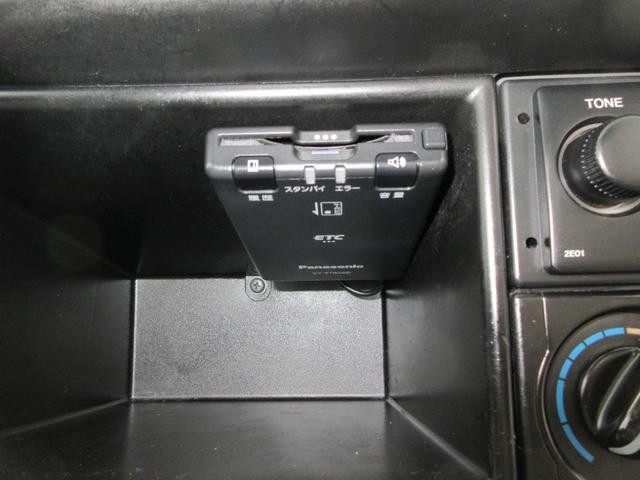 0540197A30260904W00114.jpg