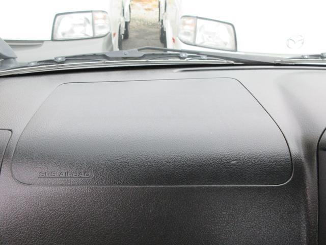 0540197A30260904W00216.jpg