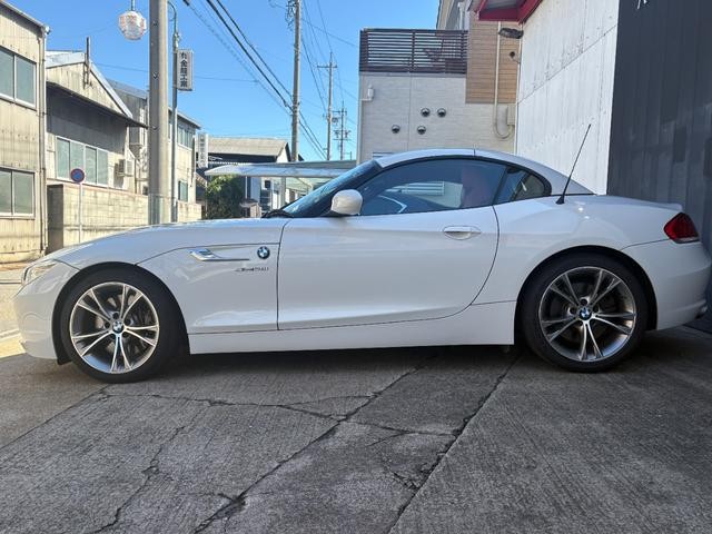 9200535A30260916W00411.jpg