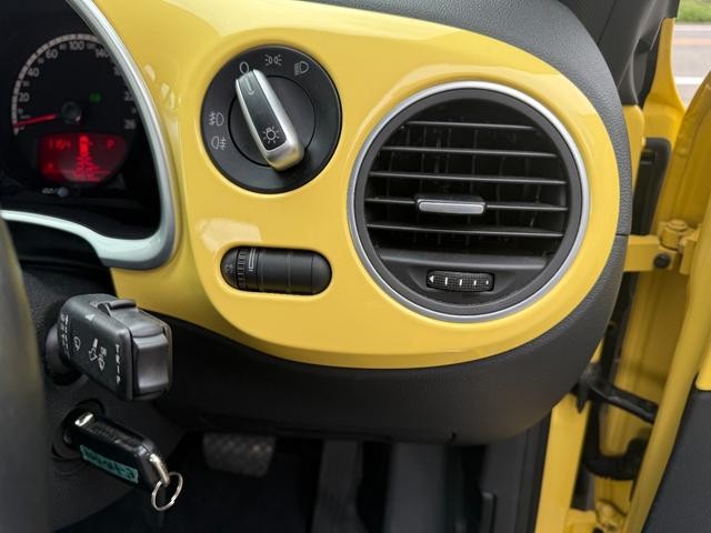 0404042A30260927W00312.jpg