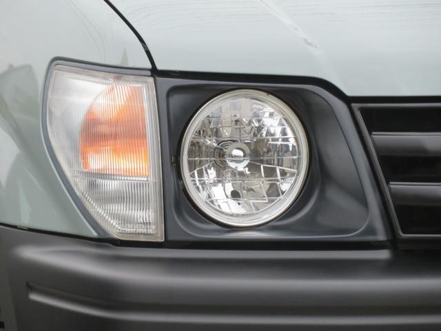 0520007A30260829W00216.jpg