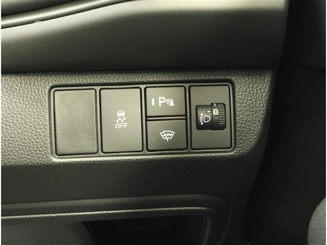 0202274A30260910W00411.jpg