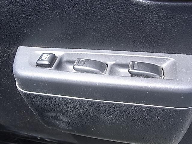 0400957A30260708W00107.jpg