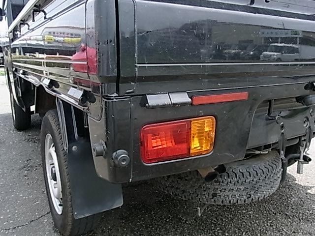 0400957A30260708W00119.jpg