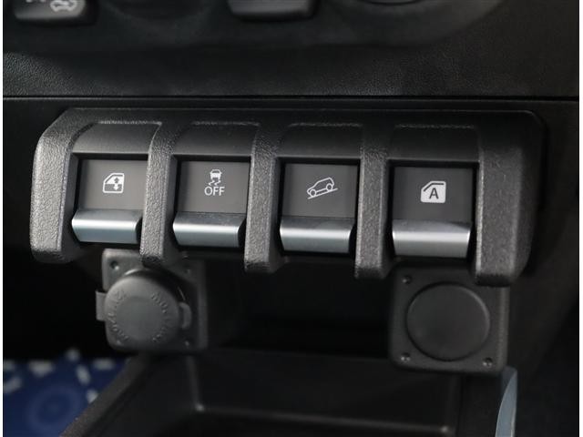 0503103A20260713G00113.jpg