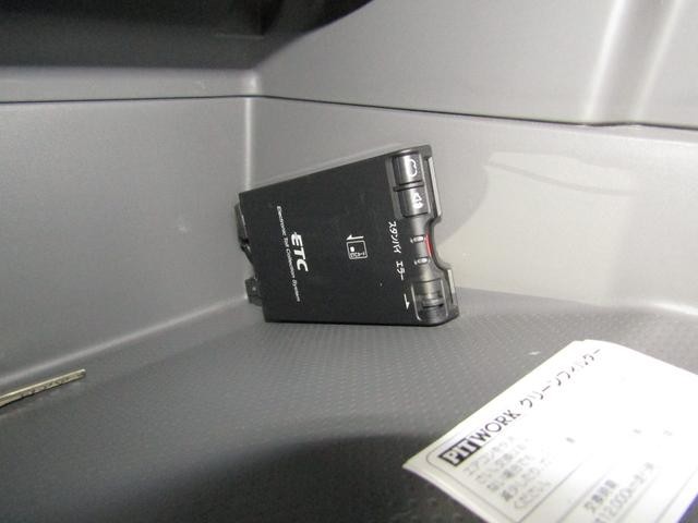0403269A30260908W00119.jpg