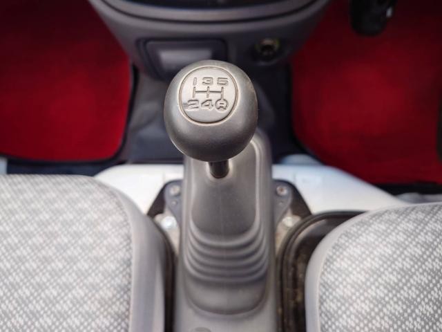 0904066A30261002W00114.jpg